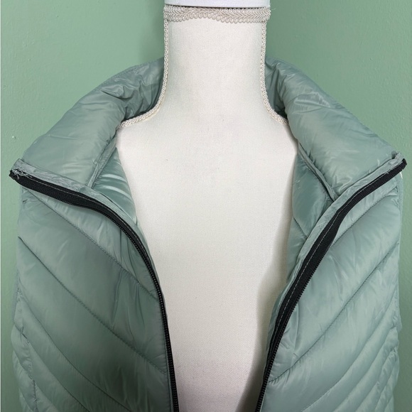 Love Tree Light Gray Puffer Vest Large Zipper Pockets - Picture 3 of 8